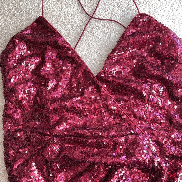 Sexy Tobi Red Valentine Date Dress with Sequins open back size SP - Picture 5 of 6